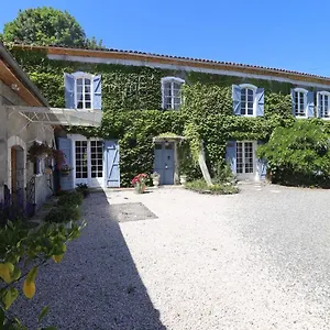*** Bed & Breakfast Centre De Bien-etre Et Ses D'hote France