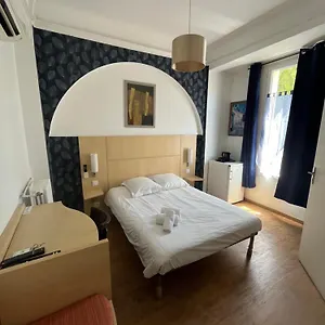  Hotel Trianon France